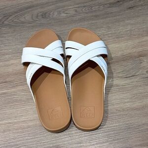 New REEF Spring Bloom Cushion Sandal White Womens size 7
